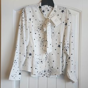 Cute never worn star pattern blouse.